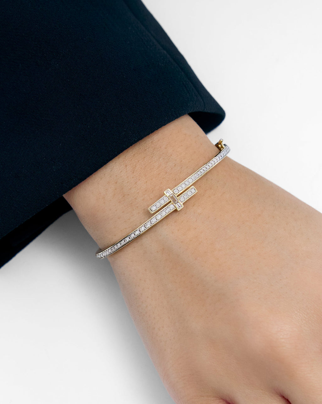 Round Diamond Wrap Bangle