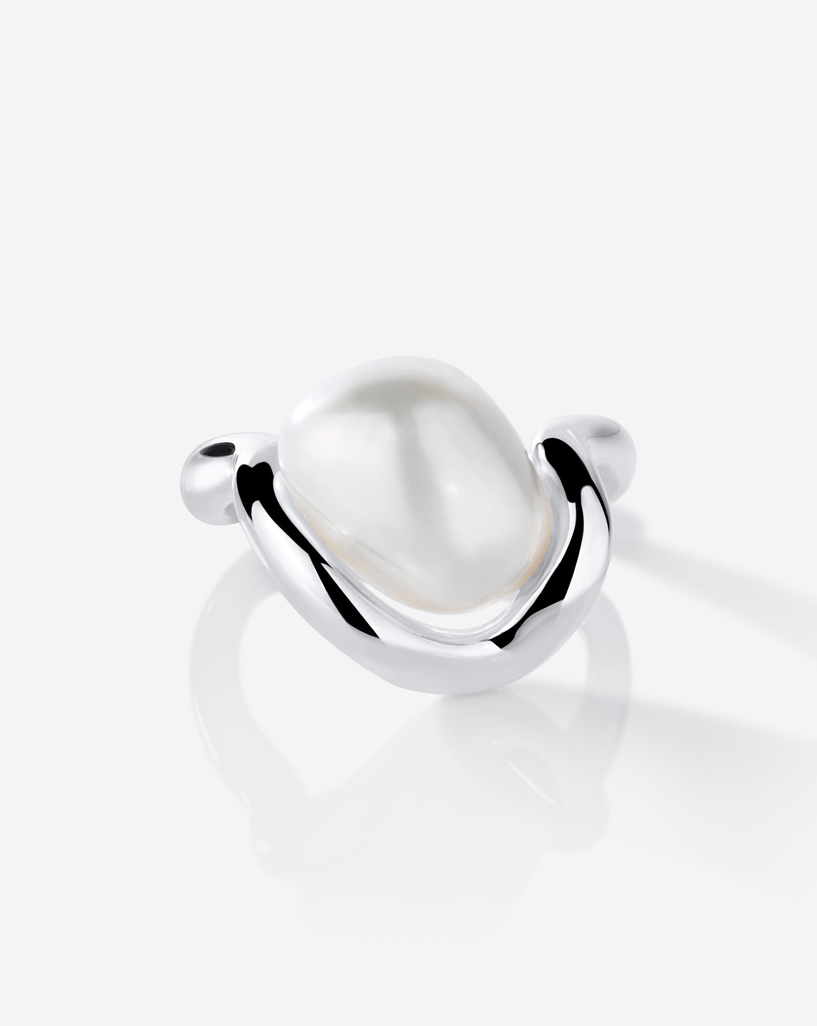 Coco Pearl Ring