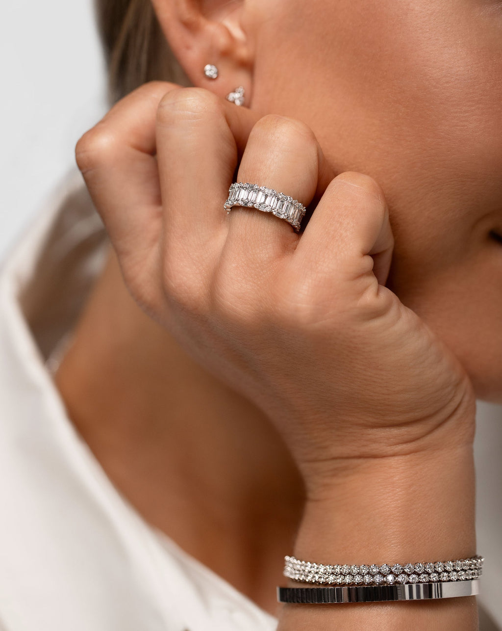 Emerald Illusion Eternity Ring
