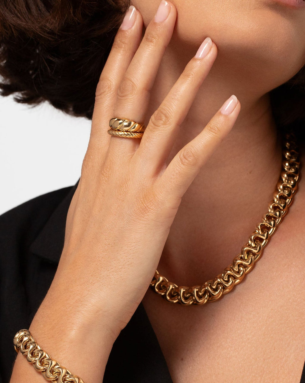 Twisted Cable Ring