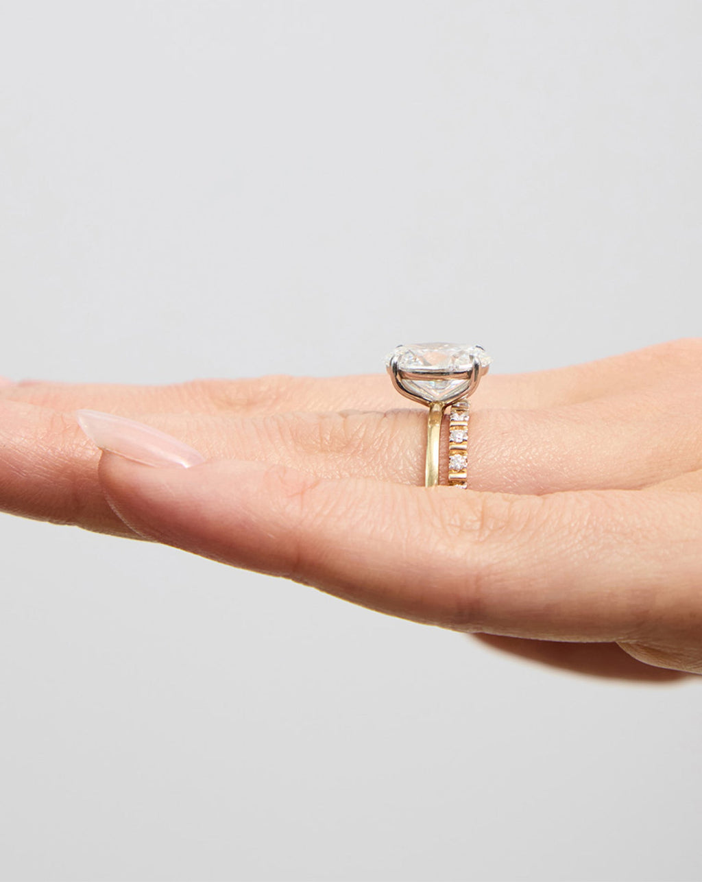 Fluted Diamond Band