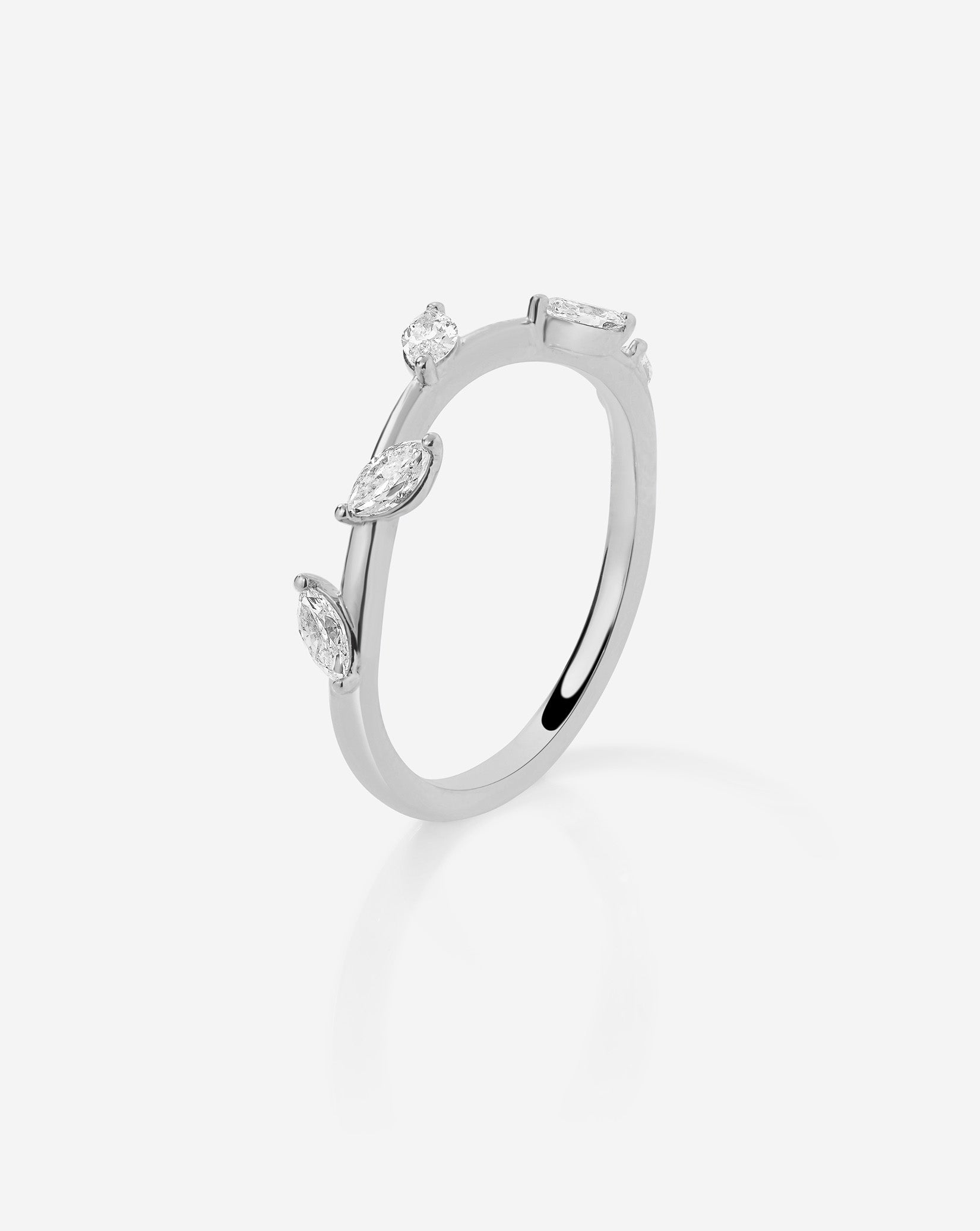Vine Lab Diamond Band