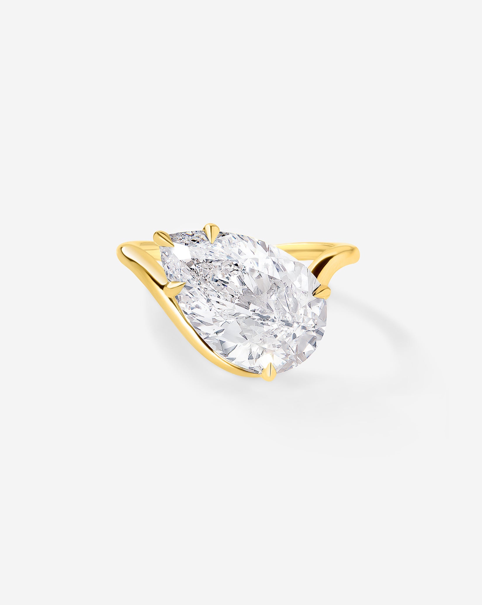 4.02 Pear Lab Diamond in The Curve Whisper Thin®