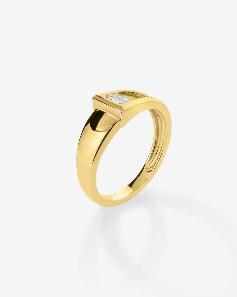 Tapered Emerald Lab Diamond Ring