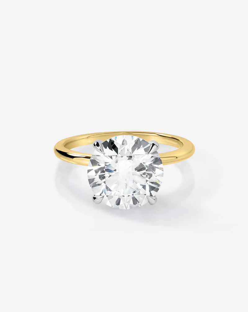 4.02 Round Lab Diamond in Whisper Thin® Embrace
