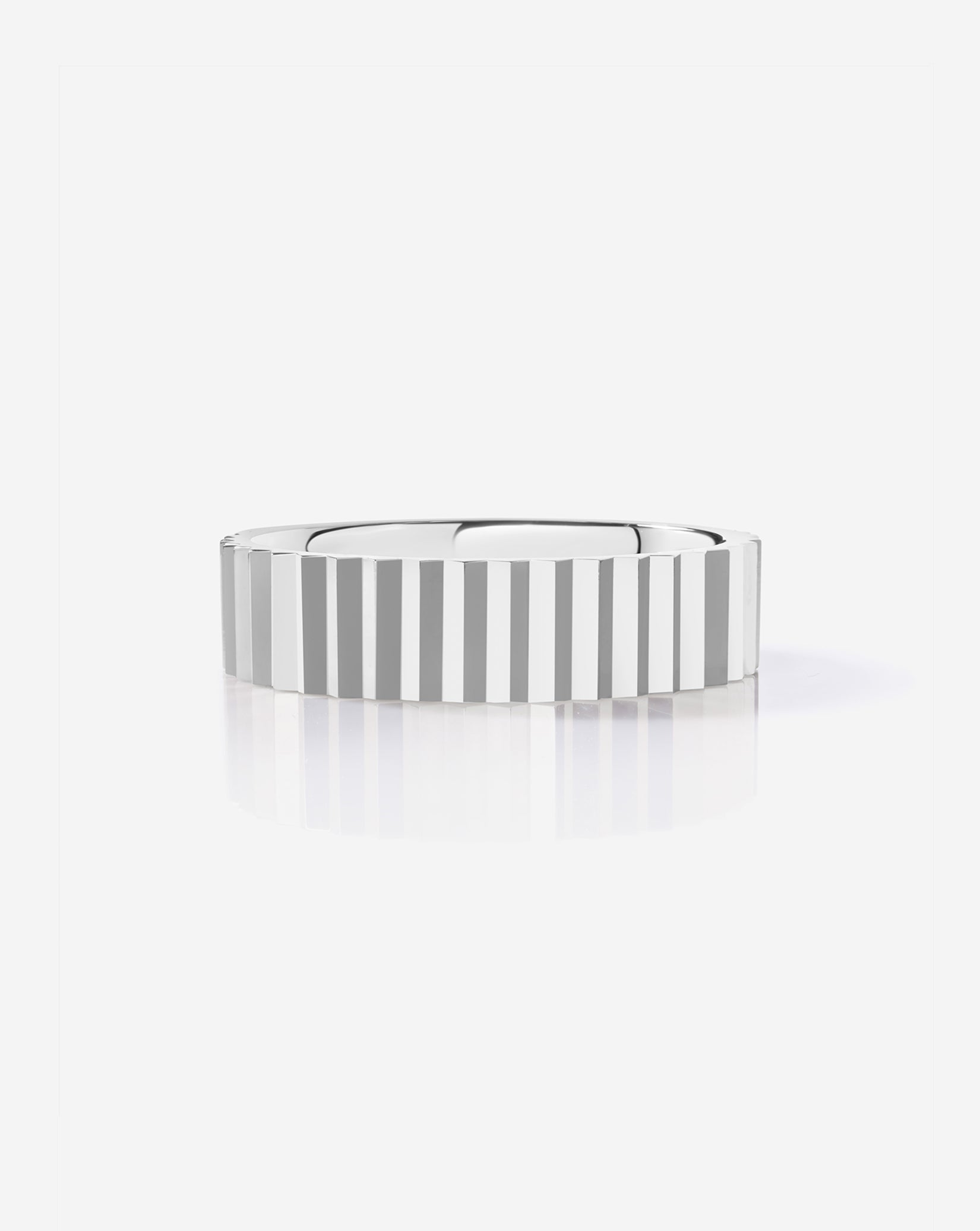 Fluted Gold Stackable Ring