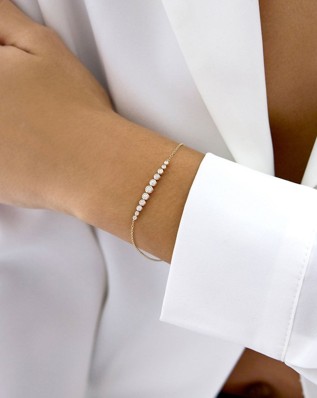 Graduated Diamond Bezel Soft Chain Bracelet