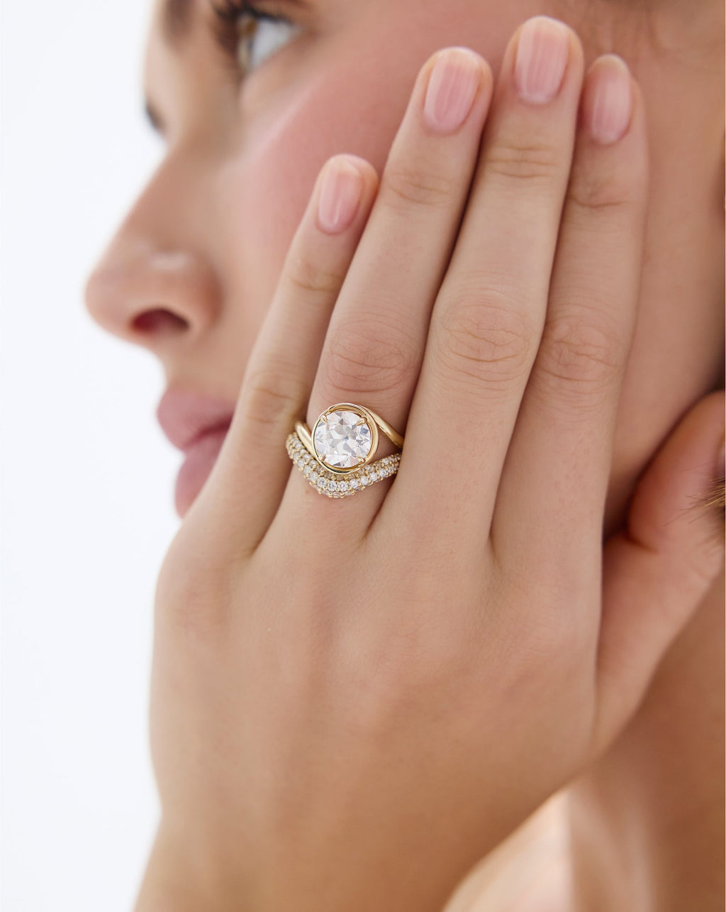 Pavé Nest Wedding Band