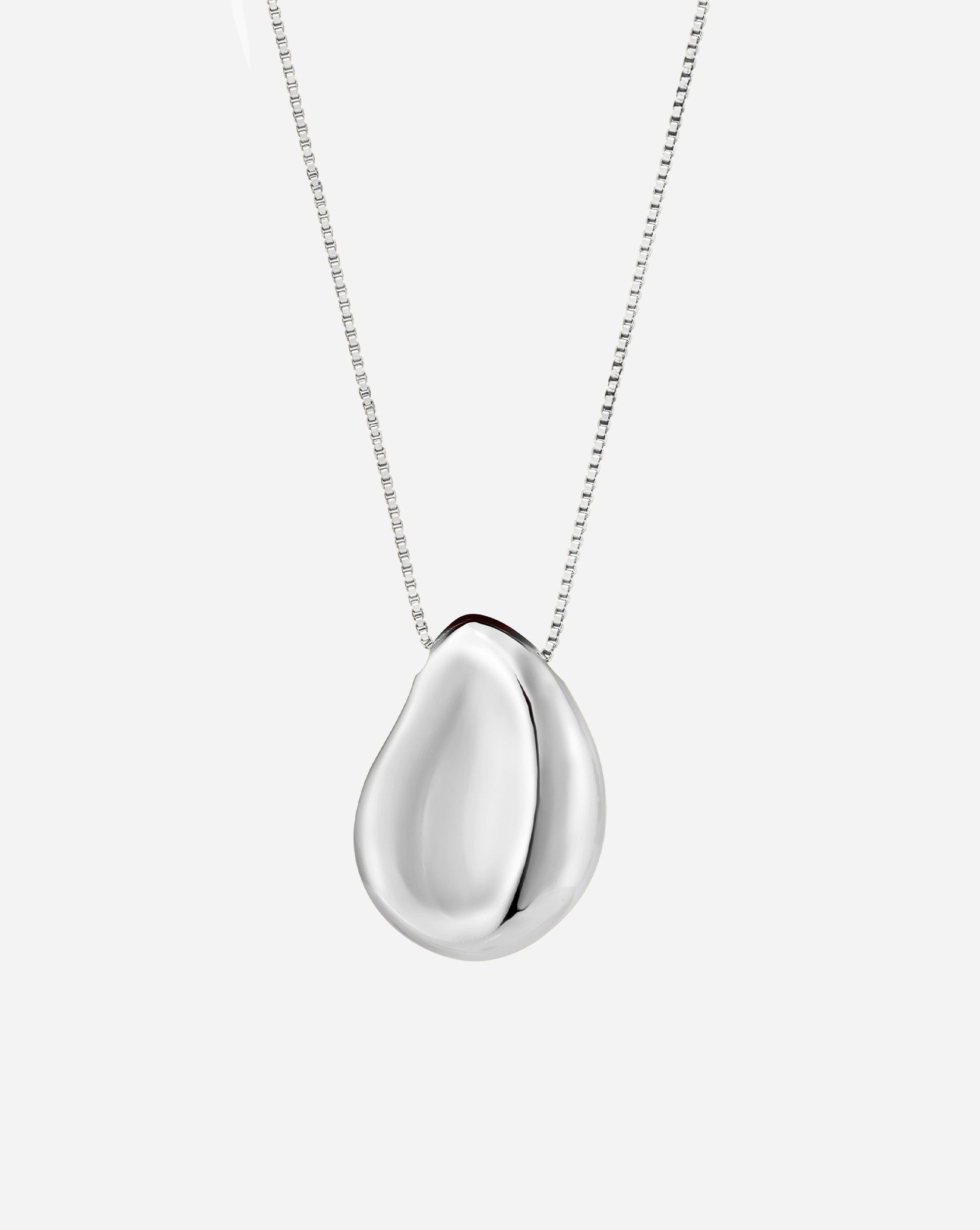 Forma Pendant Necklace