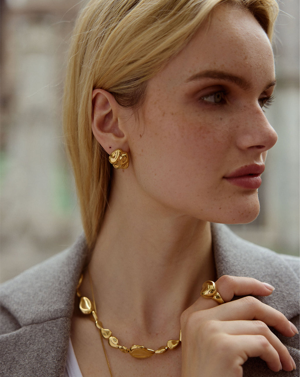 Forma Studs