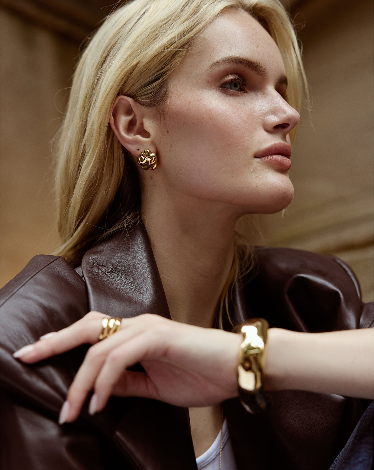Forma Studs