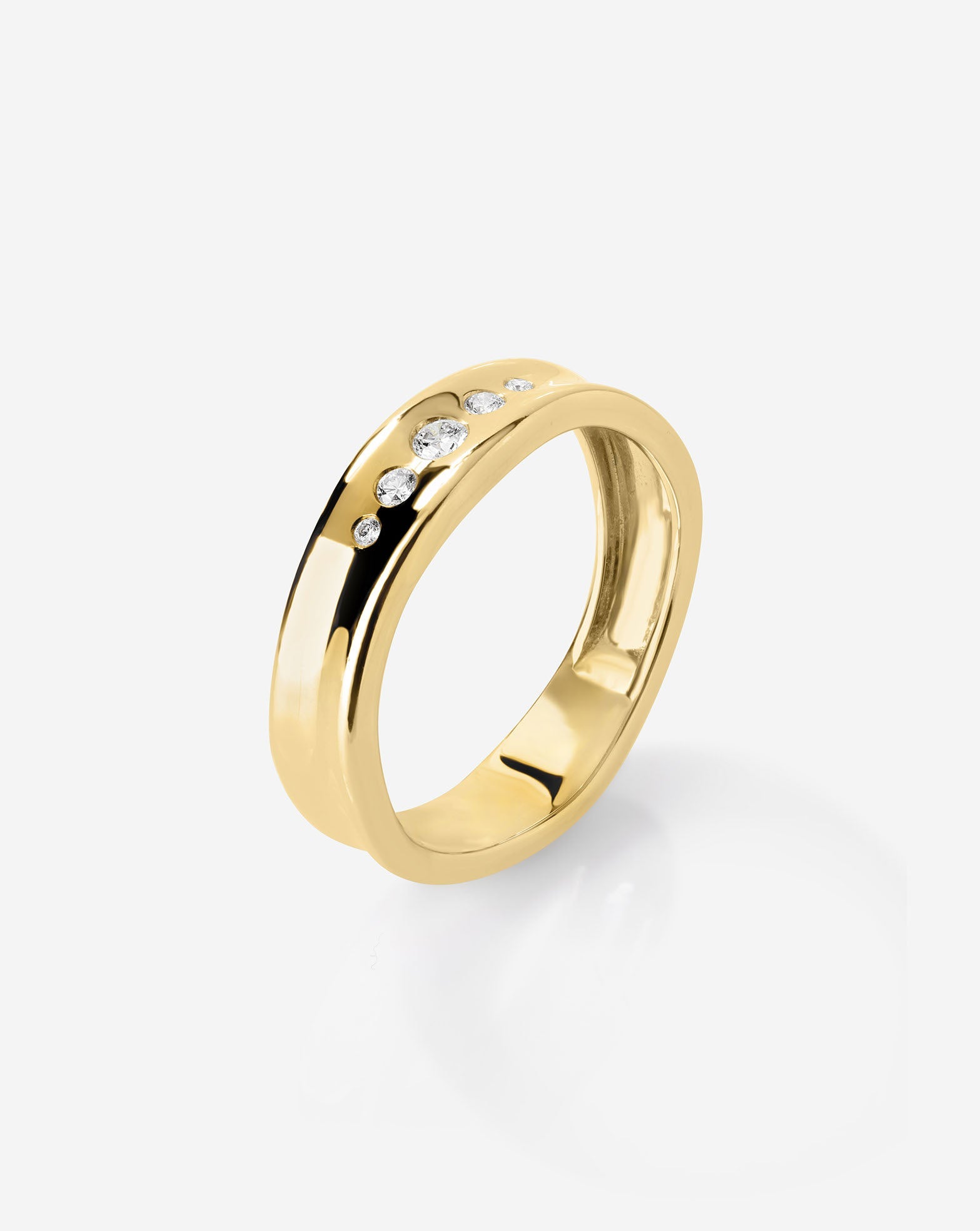 Organic Graduated Diamond Ring