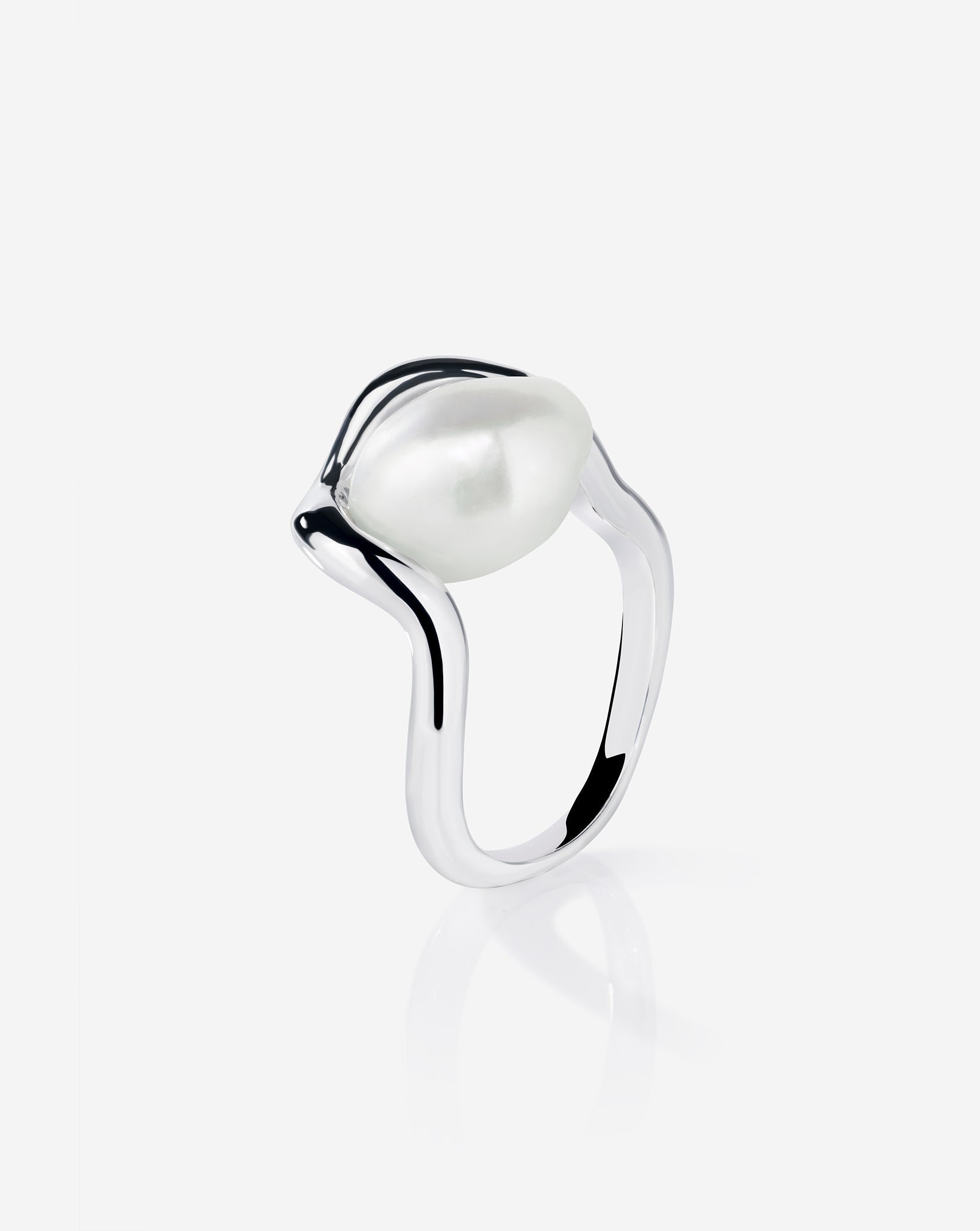 Coco Pearl Ring