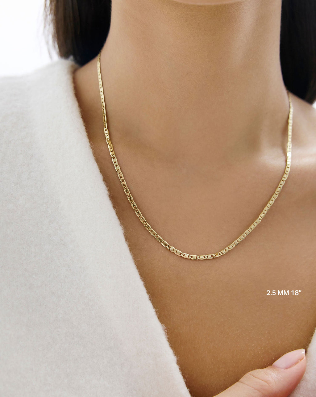 Wide Valentino Chain Necklace