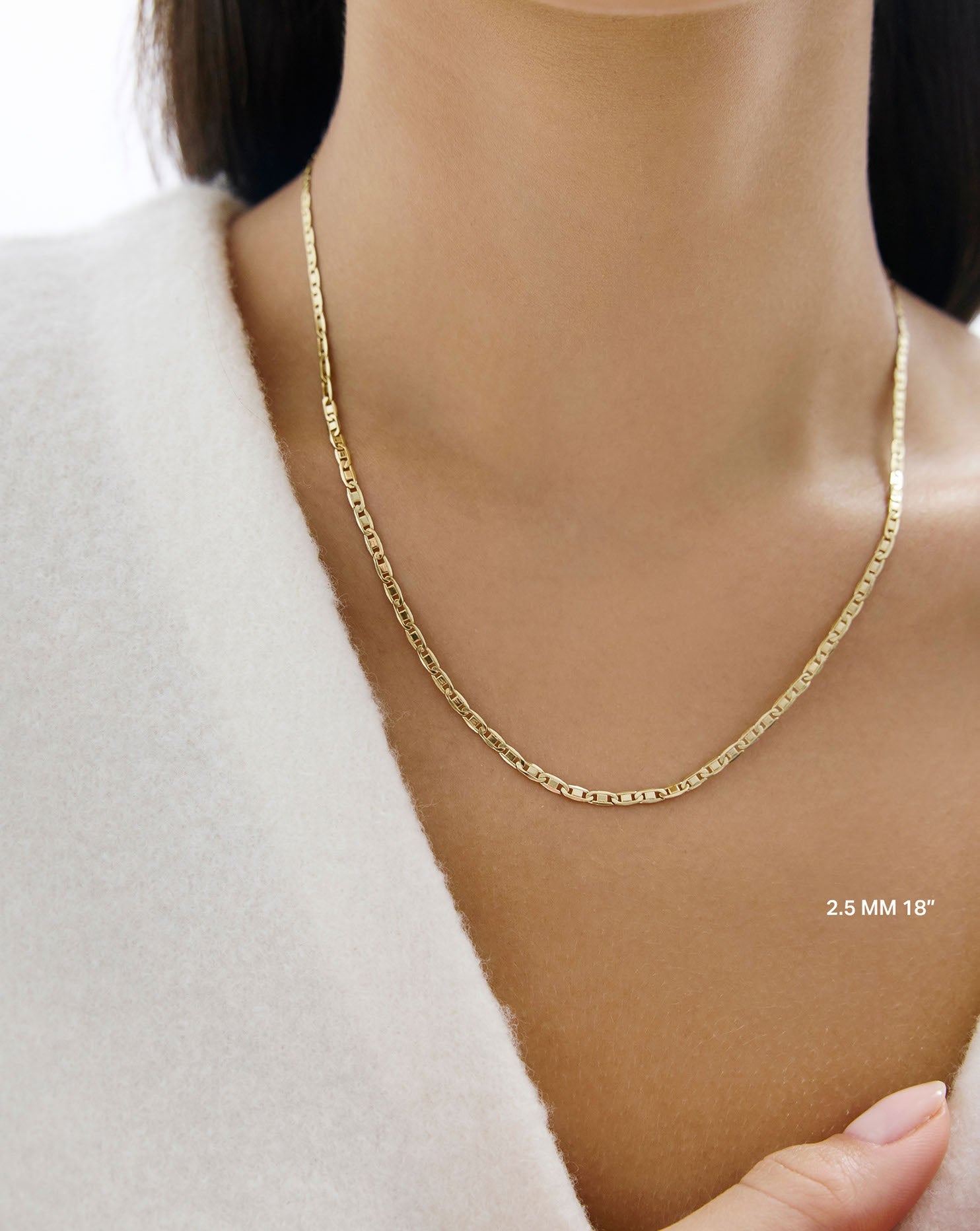 Wide Valentino Chain Necklace