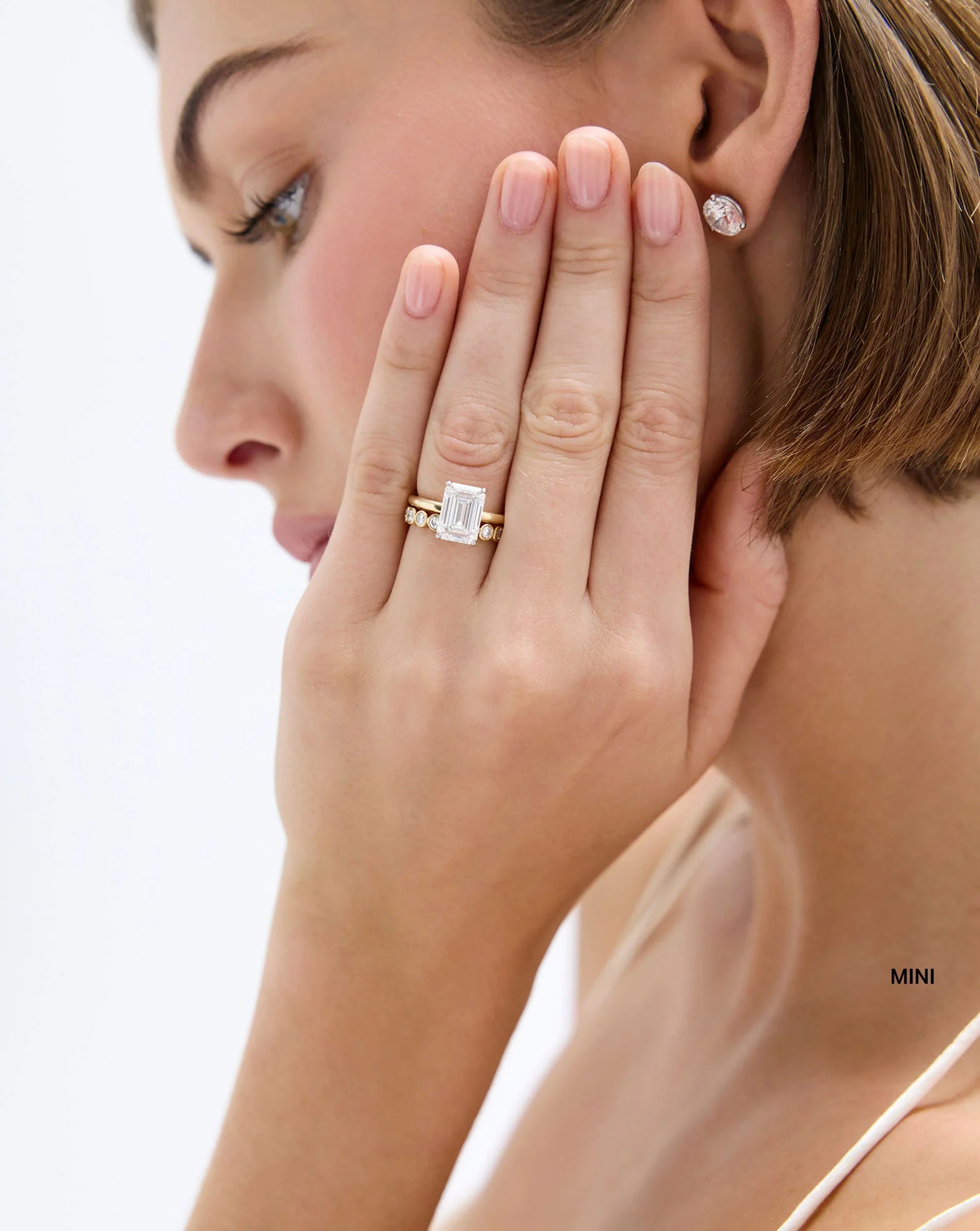 Lab Diamond Round Bezel Eternity Band