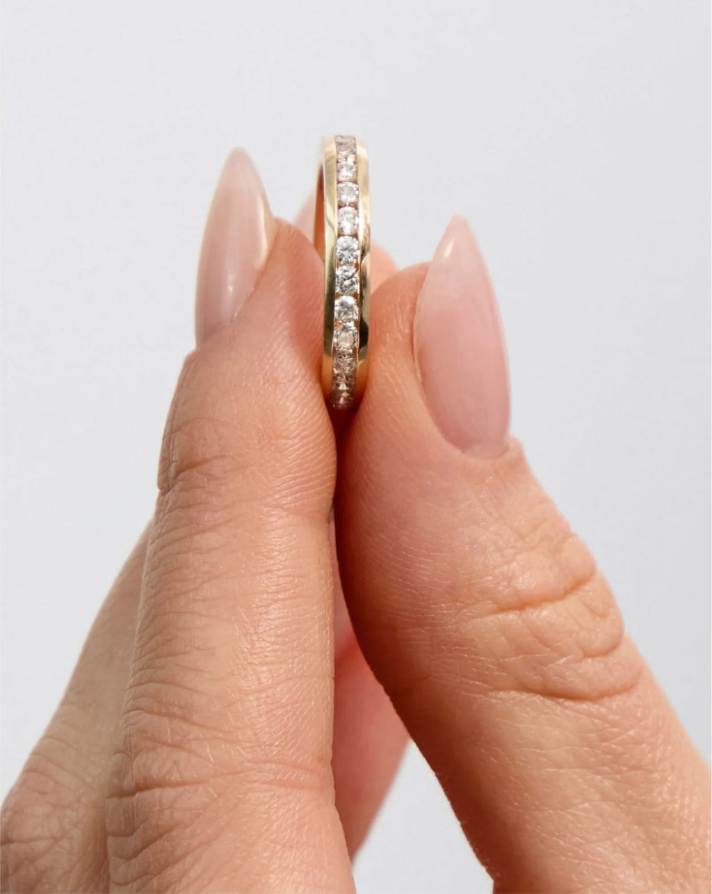 Round Lab Diamond Channel Set Half Band