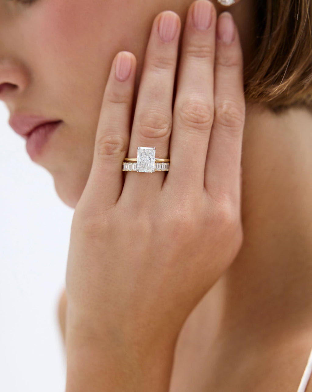 3.37 Radiant Lab Diamond in Whisper Thin® Hidden Halo