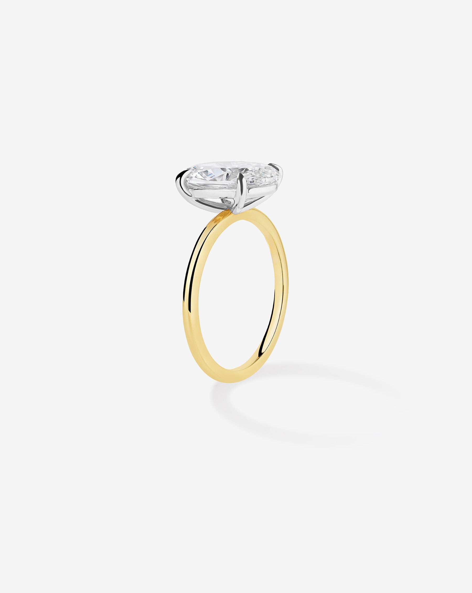 4.66 Oval Lab Diamond in Whisper Thin®