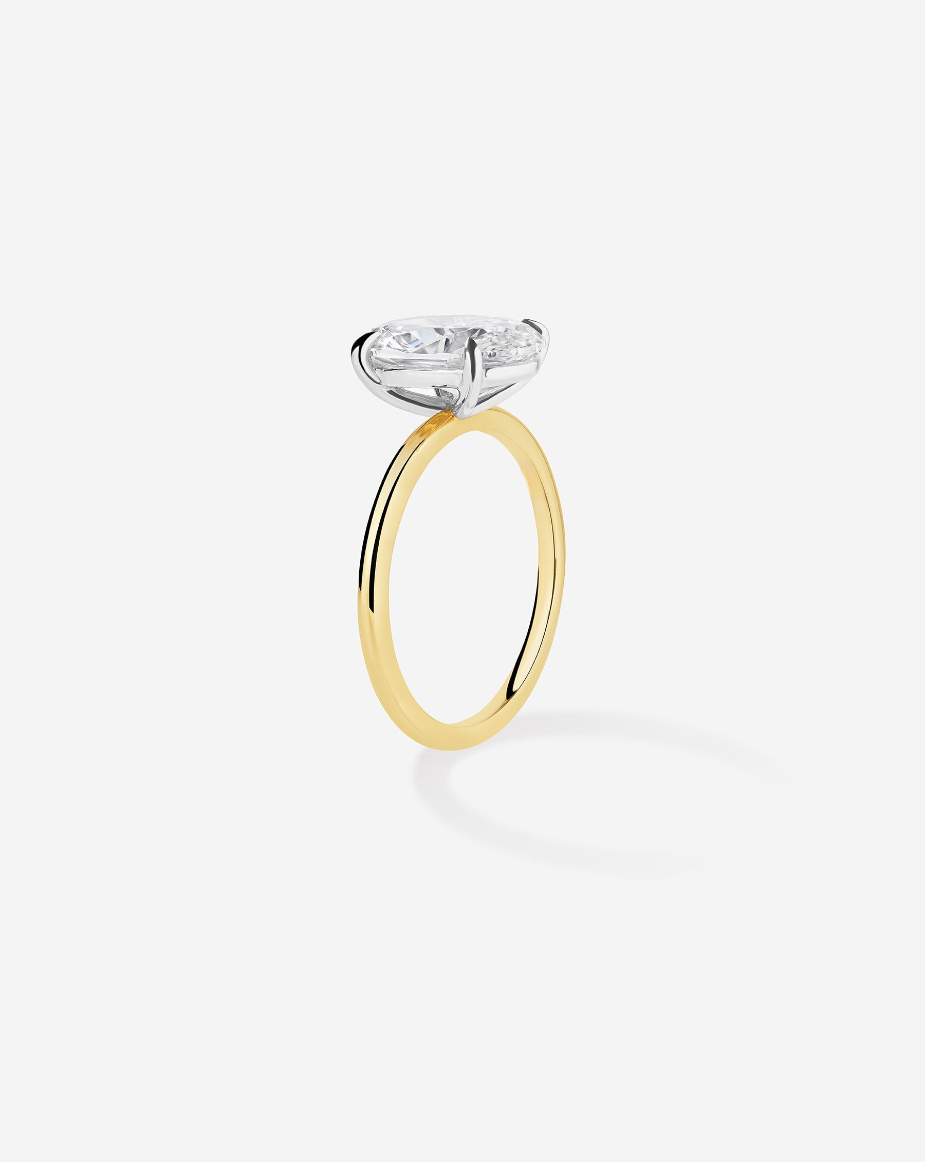4.15 Round Lab Diamond in Whisper Thin®
